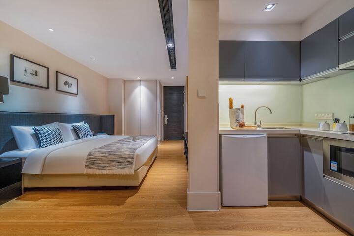 Room 9 of 61