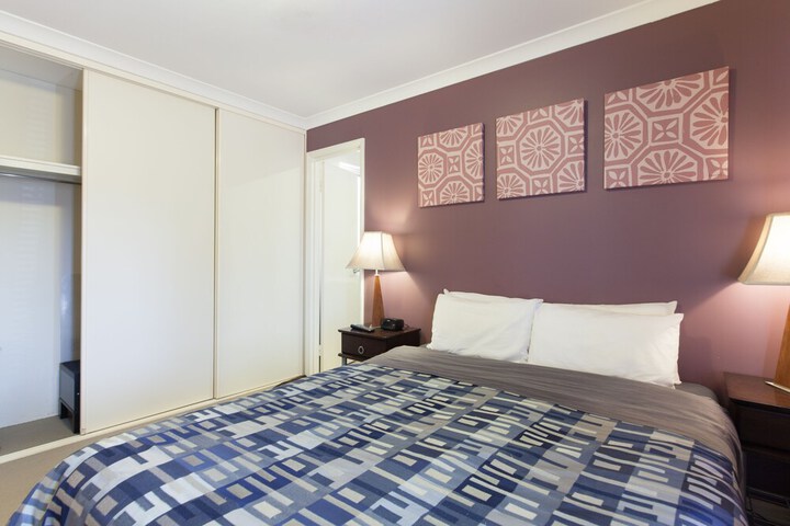 Room 10 of 29