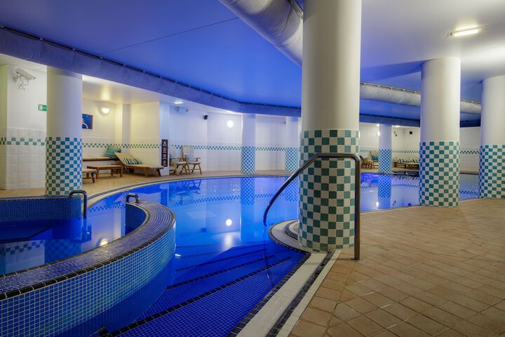 Pool 58 of 103