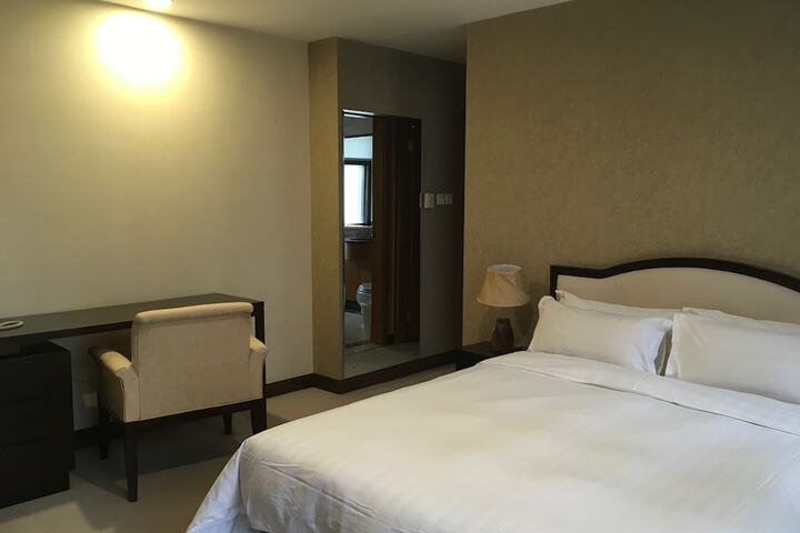 Room 22 of 71