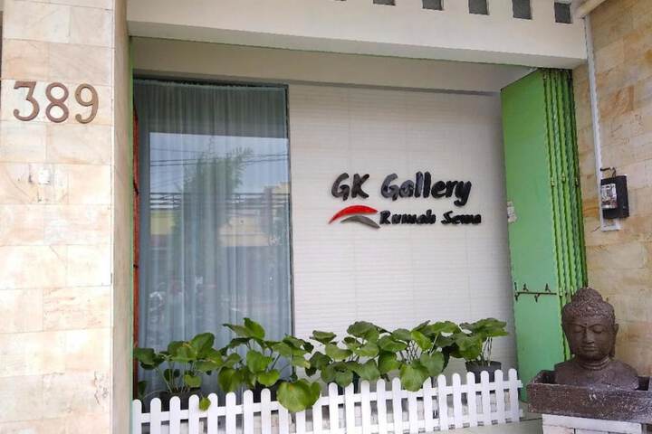 Exterior of GK Gallery Rumah Sewa