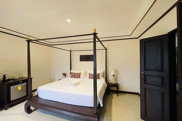 Room 20 of 37