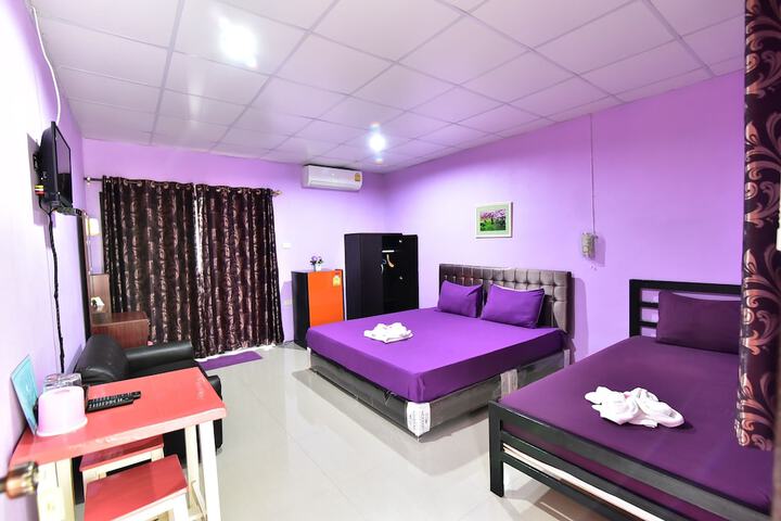 Room 14 of 27