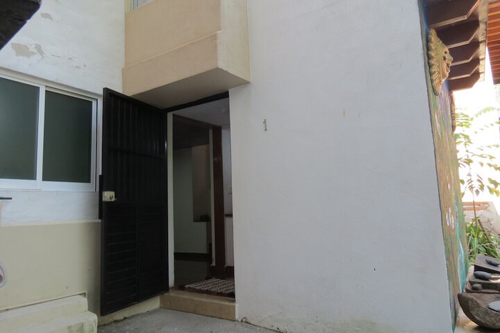 Room 40 of 174
