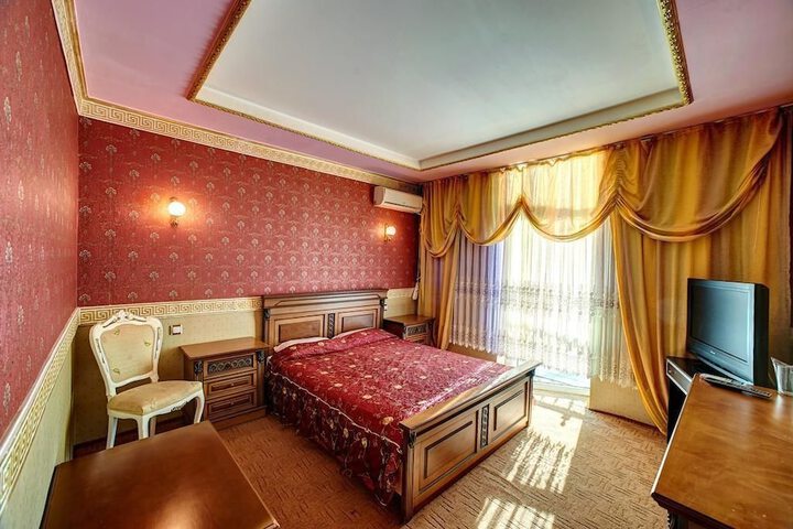 Room 14 of 45