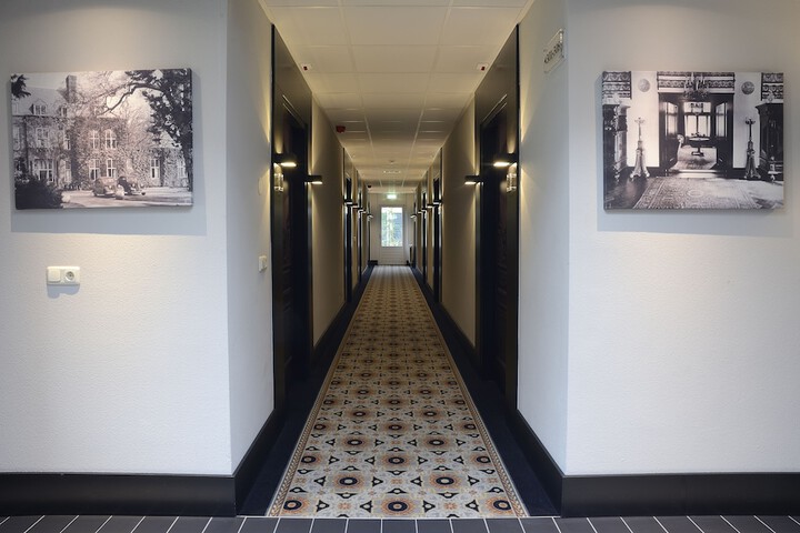Ballroom/Hall 21 of 32
