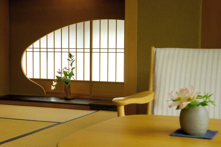 Room 14 of 40