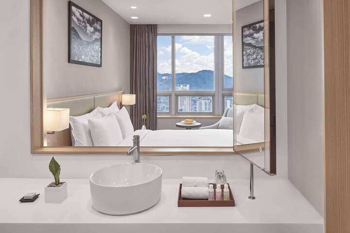 Room 44 of 87