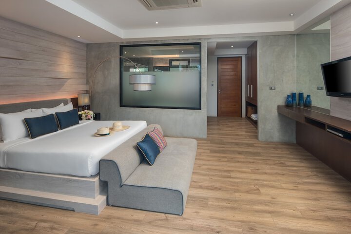 Room 39 of 225