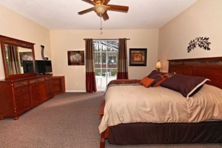 Room 8 of 21
