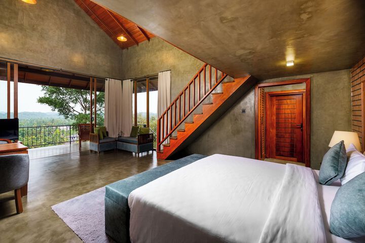 Room 15 of 76