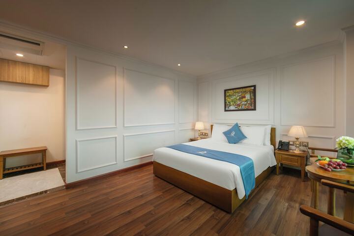 Room 16 of 72