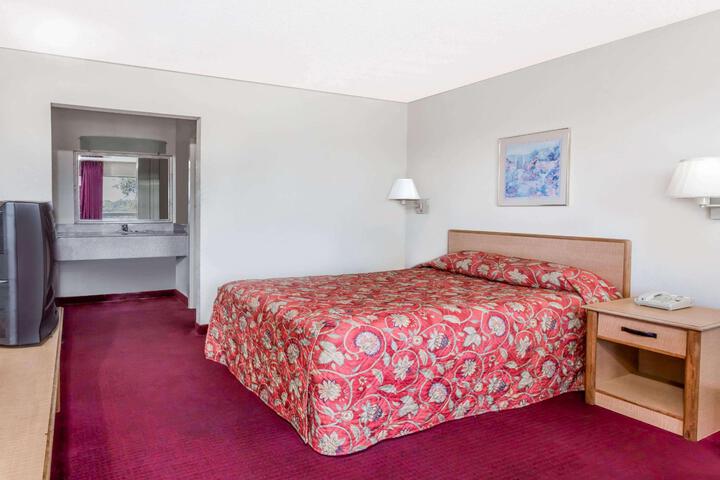 2 Double Beds (9 of 10)