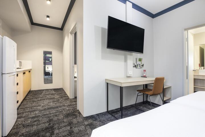 Room 18 of 62
