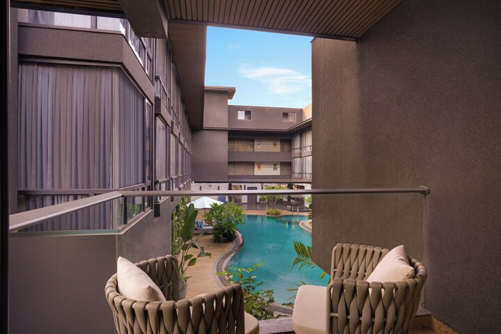 Terrace/Patio 17 of 35