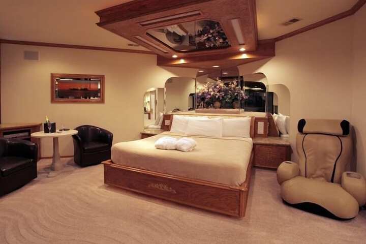 Room 21 of 63
