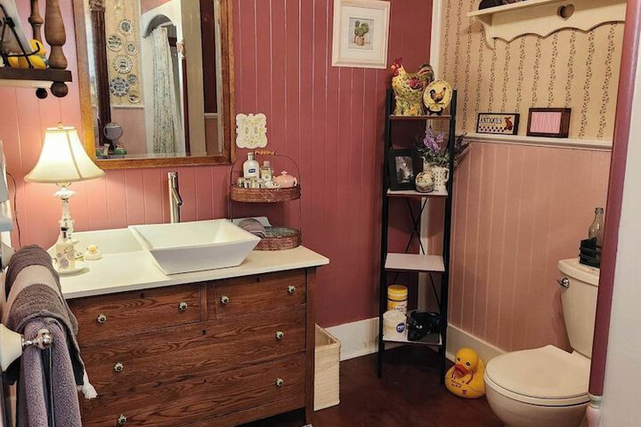 Room 12 of 46
