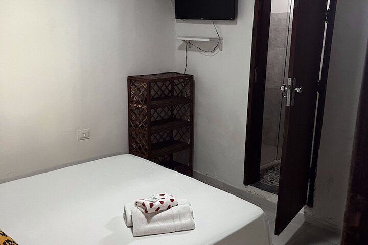 Room 44 of 86