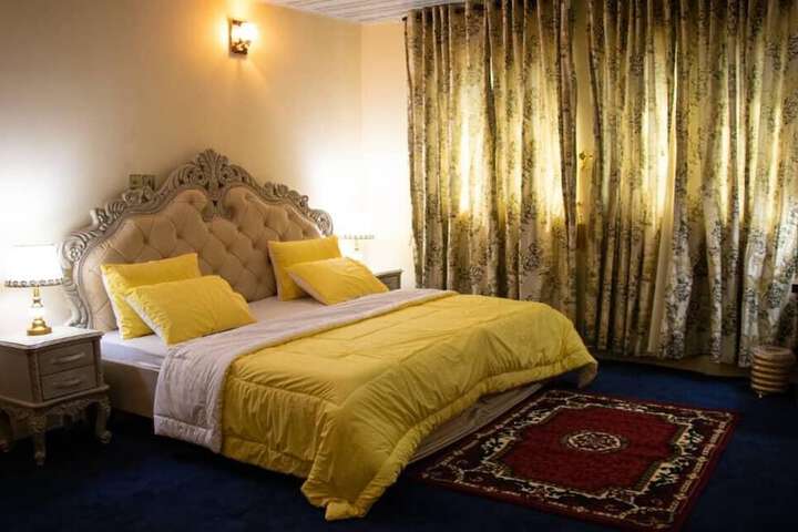 Room 3 of 18