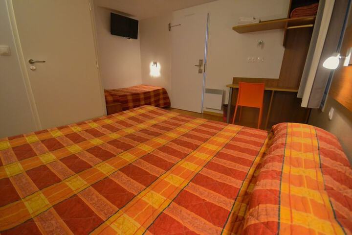Room 18 of 60