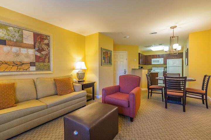 1 Bedroom Suite Queen Bed (20 of 39)