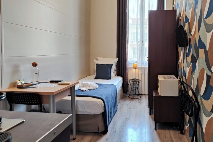 Room 51 of 198