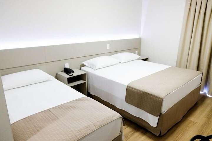 Room 10 of 50