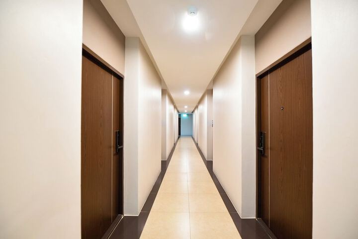 Ballroom/Hall 63 of 84