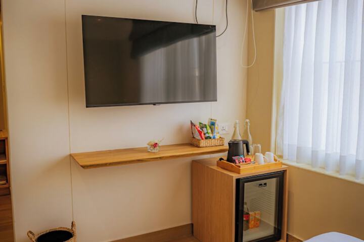 Room 3 of 25