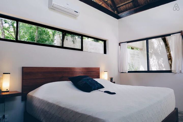 Room 4 of 30