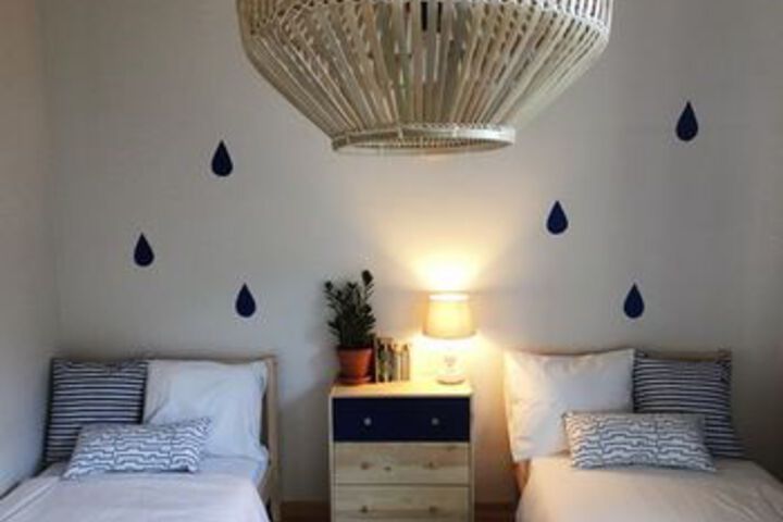 Lucka Rooms Hey Jude B24.7