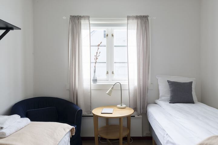 Room 3 of 18