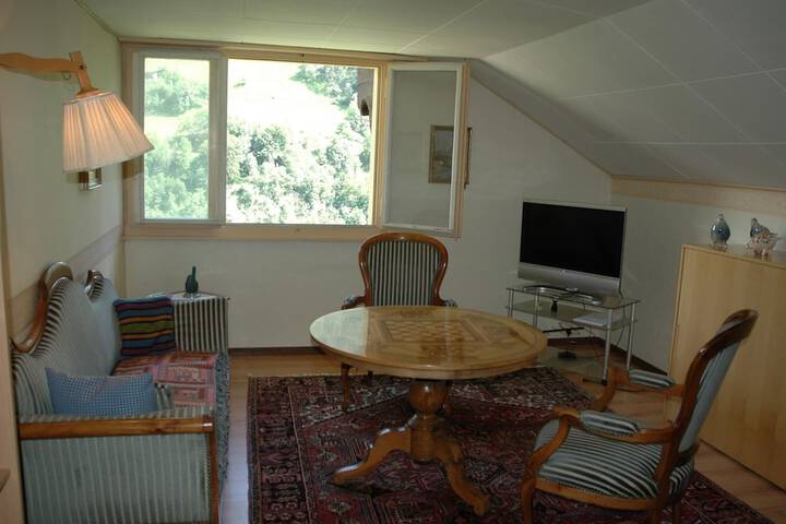 Room 6 of 36