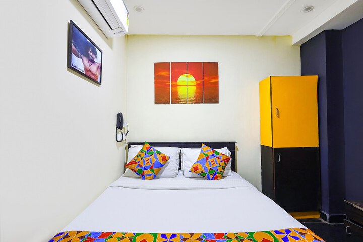 Room 14 of 24