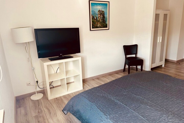 Room 10 of 38