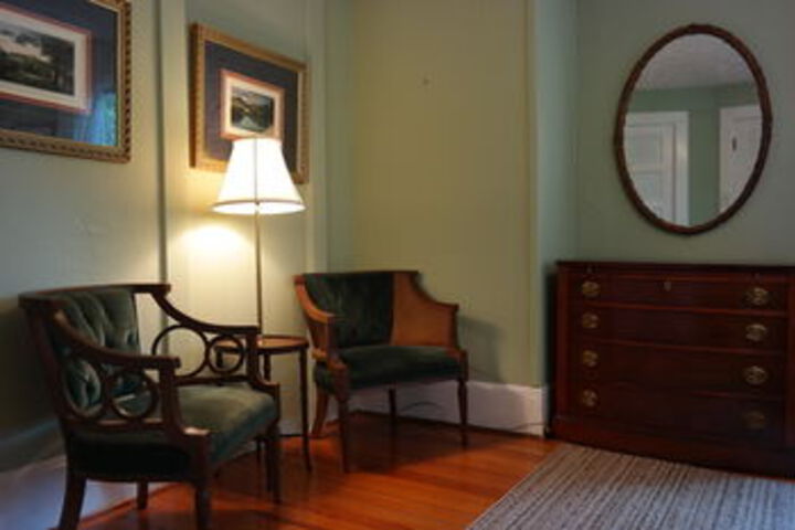 Room 15 of 38