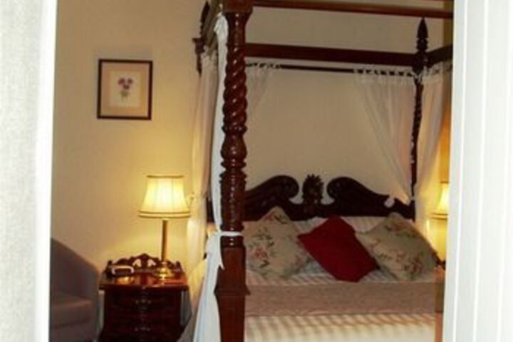 Room 20 of 28