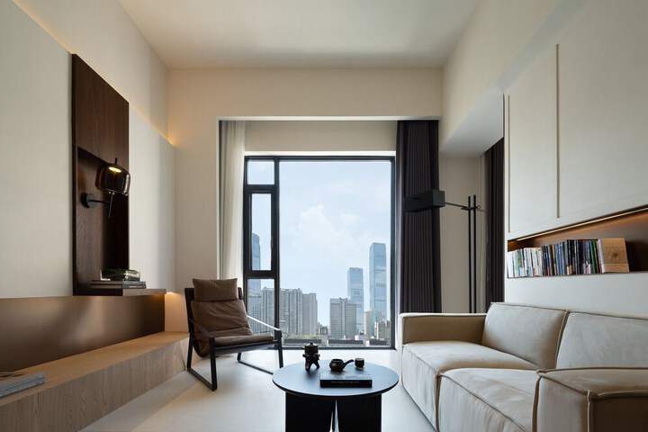 Room 35 of 64