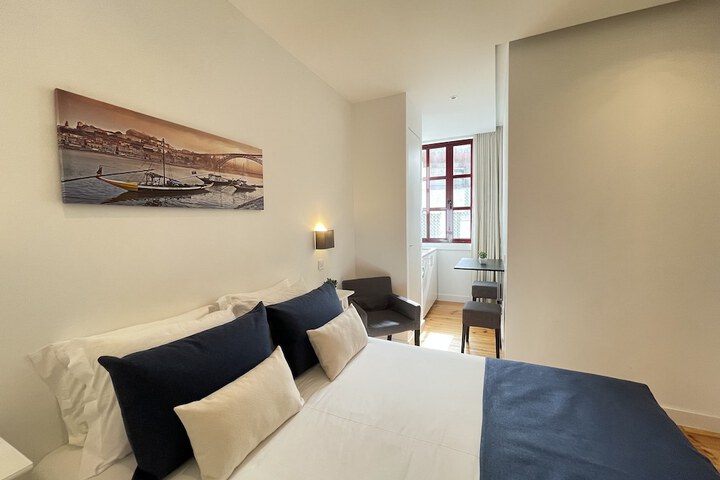 Room 17 of 112