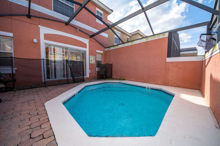 Pool 184 of 221