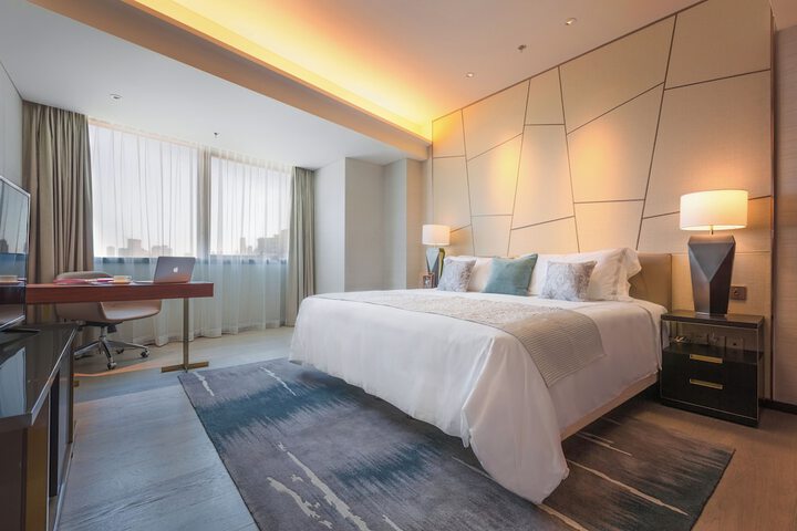 Room 27 of 75