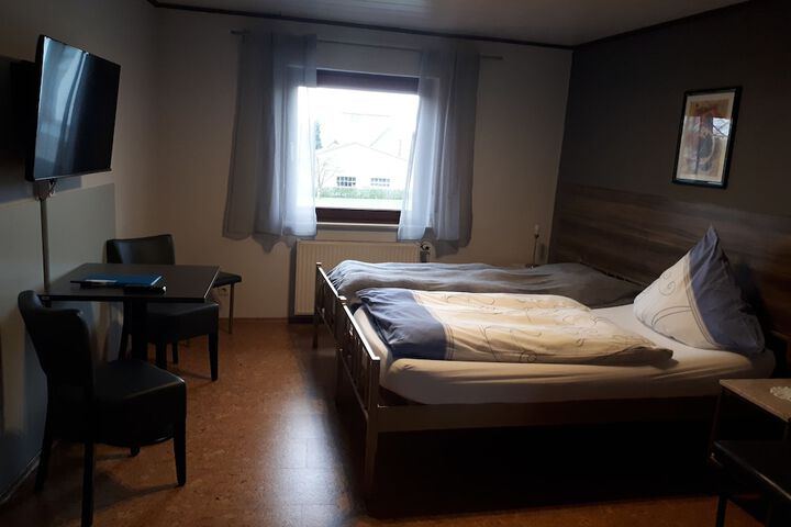 Room 5 of 29