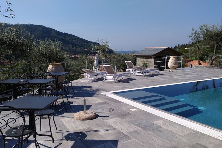 Pool 39 of 56