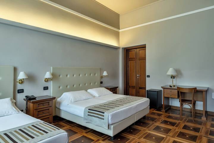 Room 14 of 61