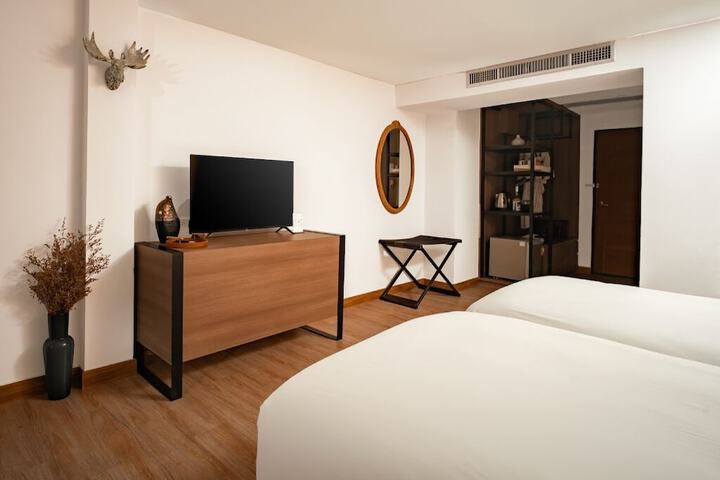 Room 7 of 59