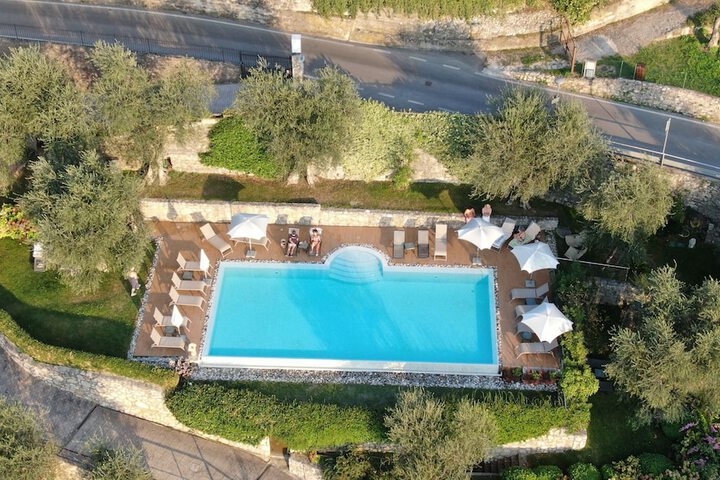 Pool 37 of 68