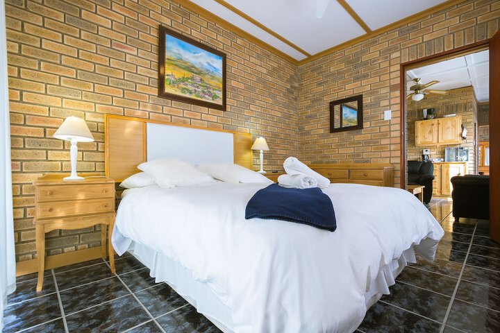 Room 5 of 91