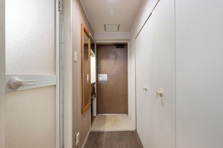 Room 21 of 57