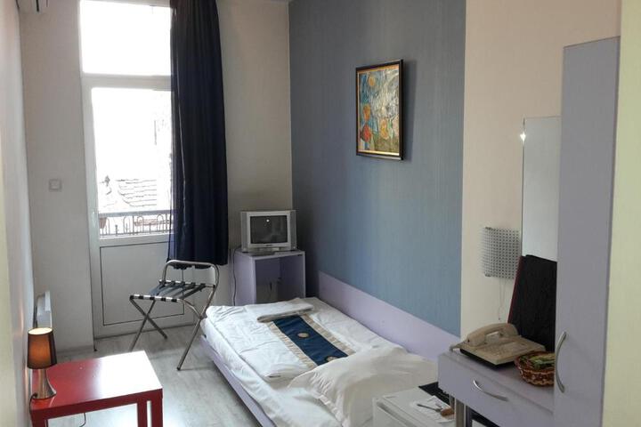 Photo 23