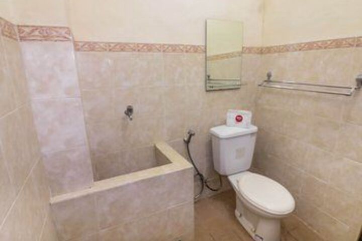 Room 6 of 79